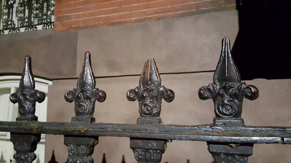 mercer williams house fence